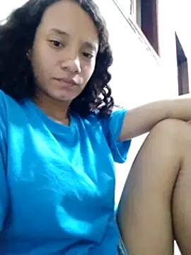 girls nicole online show from July 5, 2026, 4:41 am