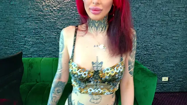 CassyFoxyy online show from July 19, 2026, 4:38 am