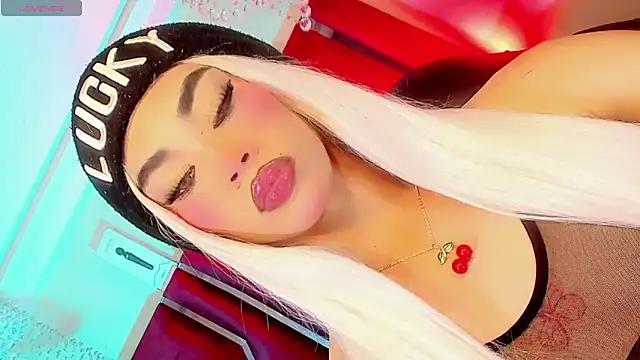 Dafnne-xxx online show from June 16, 2026, 10:01 pm