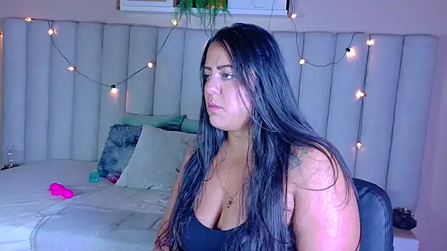 ShelyEvans   online show from July 1, 2026, 12:23 am