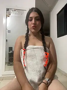 Salsa Seductre online show from July 2, 2026, 4:40 am