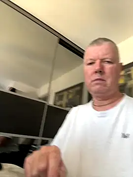Snapshot of cumboy chatting on September 22, 2025, 11:56 am cumboy online show from September 22, 2025, 11:56 am
