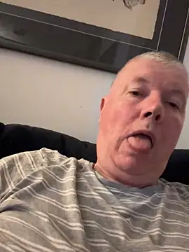 cumboy online show from April 19, 2026, 11:29 pm