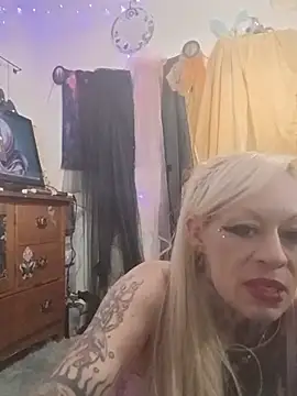 Snapshot of in_my_bunny chatting on July 2, 2026, 2:45 pm in my bunny online show from July 2, 2026, 2:45 pm