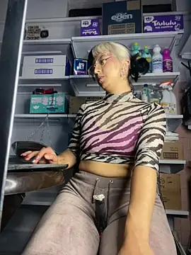 RebelKitty  online show from July 2, 2026, 3:23 am