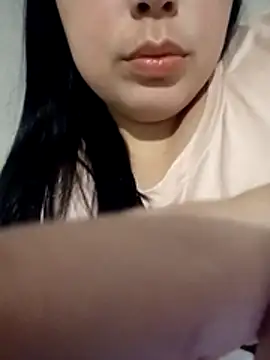 StellaPeituda online show from July 7, 2026, 4:26 am