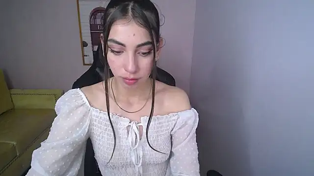 KiaraStar ch online show from July 13, 2026, 8:22 pm