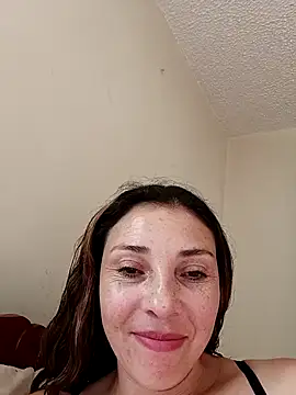 Snapshot of Angelika_Clauss chatting on August 4, 2026, 8:11 pm Angelika Clauss online show from August 4, 2026, 8:11 pm