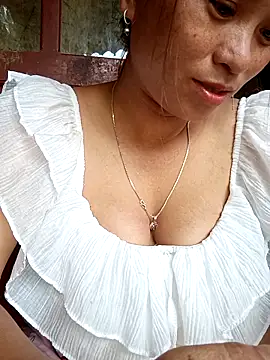 chychy113 online show from June 22, 2026, 8:33 am