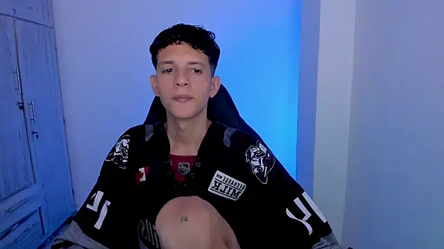 tylerrnova online show from July 2, 2026, 3:17 am