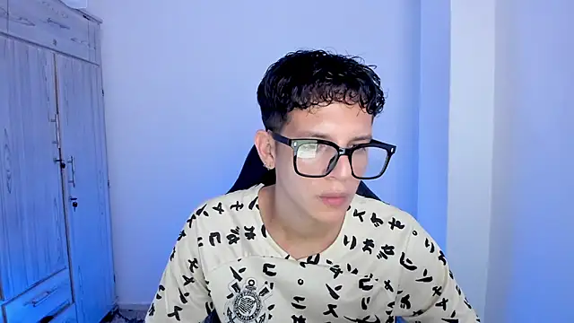 tylerrnova online show from July 9, 2026, 3:10 am