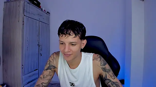tylerrnova online show from August 1, 2026, 4:12 am