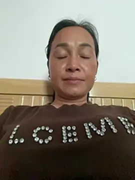 Loly hana online show from July 17, 2026, 6:09 am
