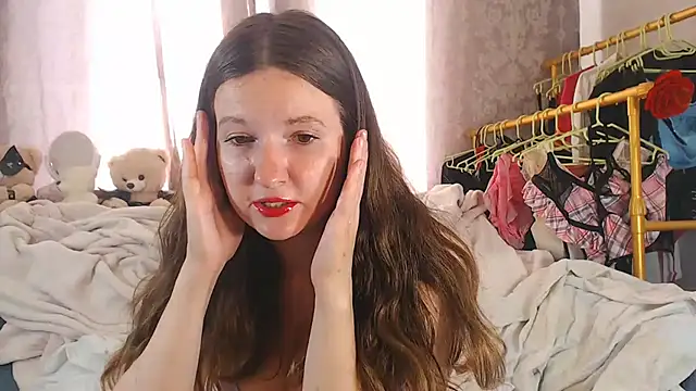 ChloeBrooklyn online show from July 15, 2026, 1:44 am