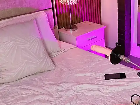 MiaBlackrose online show from July 5, 2026, 5:47 am