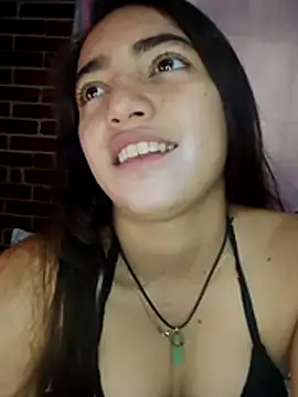 Julia valentina online show from July 28, 2026, 7:26 pm