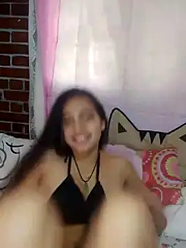 Julia valentina online show from July 28, 2026, 7:39 pm