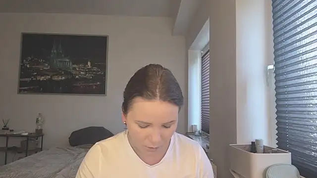 YevetteGord online show from June 22, 2026, 7:16 am