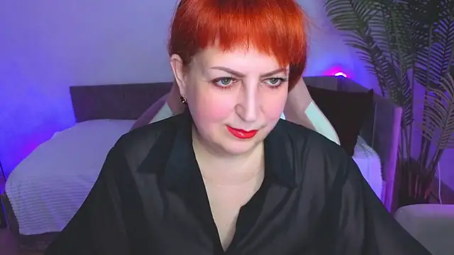 Joana Woods online show from June 24, 2026, 8:24 am