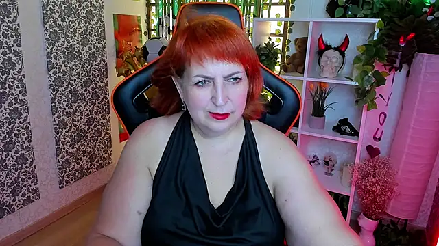 Joana Woods online show from July 8, 2026, 8:30 am