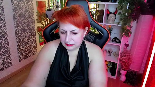 Joana Woods online show from July 9, 2026, 8:40 am