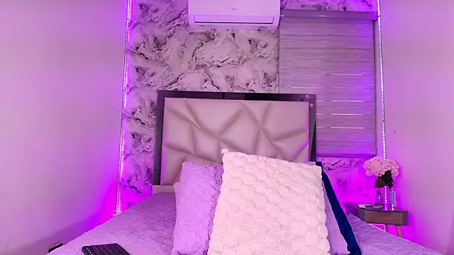 Snapshot of ali_laila chatting on August 6, 2026, 7:16 pm ali laila online show from August 6, 2026, 7:16 pm