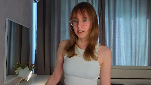 SunnySikarskie online show from June 27, 2026, 4:06 am