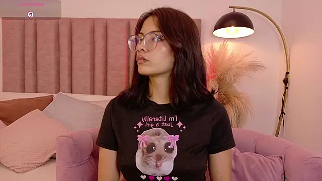 Lily beth  online show from June 25, 2026, 1:26 pm