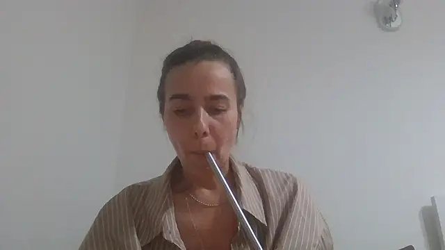 Vanelleda online show from July 2, 2026, 8:37 pm