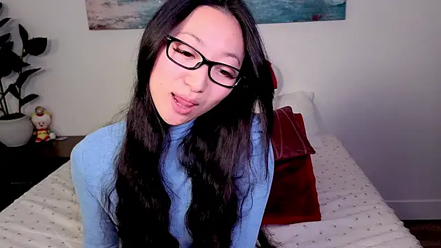 MySweetSofie online show from October 26, 2025, 8:15 pm