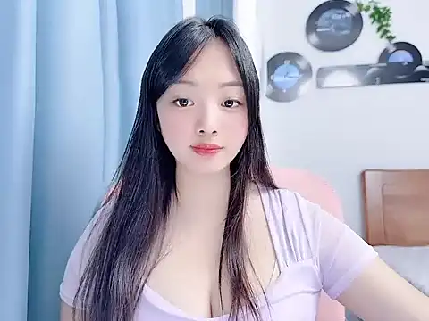 Winnie666999 online show from June 25, 2026, 5:12 am