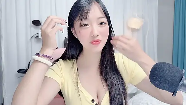 Winnie666999 online show from July 28, 2026, 2:13 pm