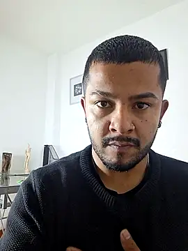 Snapshot of BrunoSilva_ chatting on July 21, 2026, 12:07 pm BrunoSilva online show from July 21, 2026, 12:07 pm