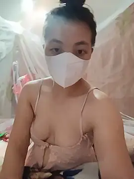 Snapshot of -Le_Miu-01 chatting on July 3, 2026, 12:00 pm -Le Miu-01 online show from July 3, 2026, 12:00 pm