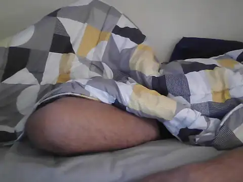 Snapshot of a5ar5rooooov chatting on November 13, 2025, 9:47 pm a5ar5rooooov online show from November 13, 2025, 9:47 pm