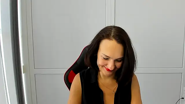 OliviaKateee online show from July 16, 2026, 6:30 am