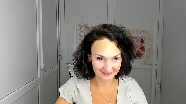 OliviaKateee online show from July 24, 2026, 12:25 pm