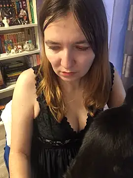 Lazy Lovely online show from June 28, 2026, 1:06 pm