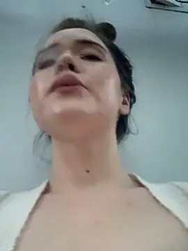 KittySpicy online show from June 22, 2026, 5:21 pm