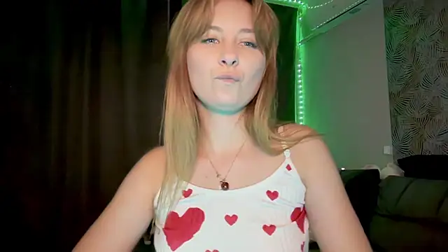 Luna Kissss online show from July 16, 2026, 7:31 pm