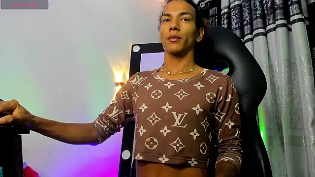 katiee11 online show from July 22, 2026, 5:32 am