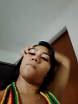 indiazinha   online show from July 19, 2026, 4:05 am