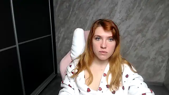 Reginasmilee online show from January 16, 2026, 12:25 am