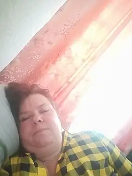 HannahAna39 online show from June 26, 2026, 8:52 am