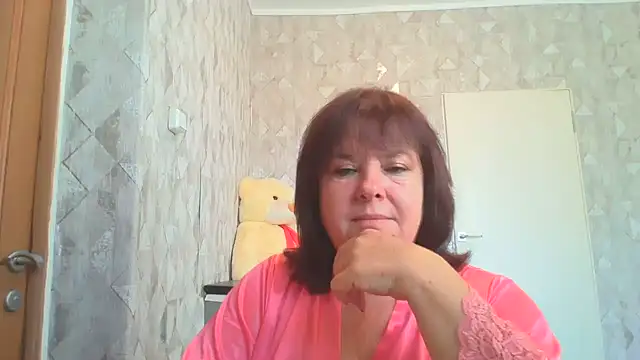 HannahAna39 online show from July 27, 2026, 6:09 am