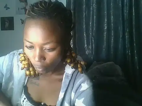 Prettyquueen online show from June 29, 2026, 1:33 pm