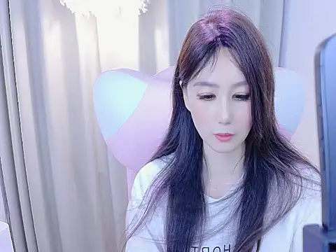 rongrong523 online show from July 5, 2026, 10:33 am