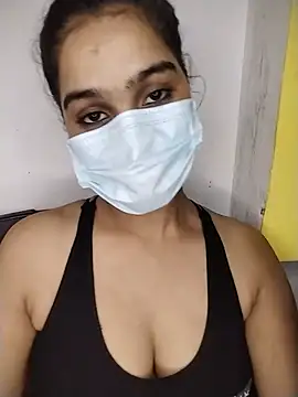 nikita-cam online show from July 5, 2026, 6:04 pm