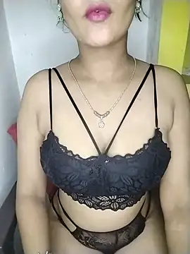 nikita-cam online show from July 16, 2026, 4:24 pm