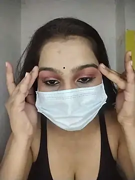 nikita-cam online show from July 18, 2026, 4:33 pm